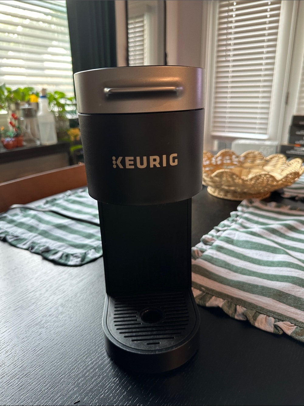 Keurig k-slim coffee maker